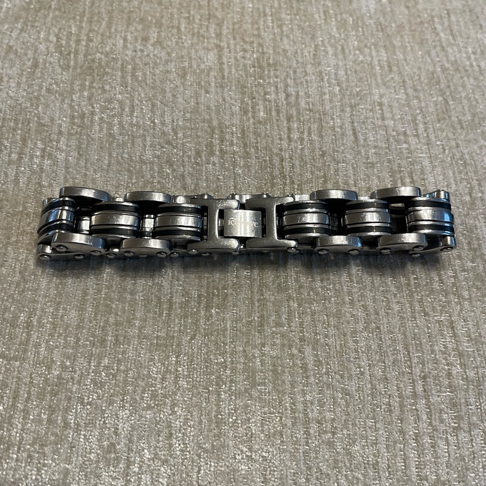 Men’s stainless steel bracelet